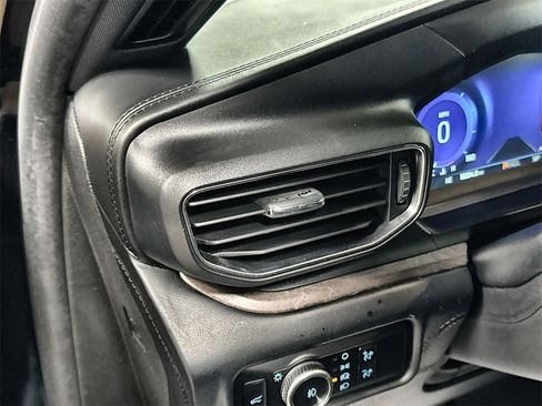 Used 2023 Ford Explorer Platinum w/ Technology Package image 15