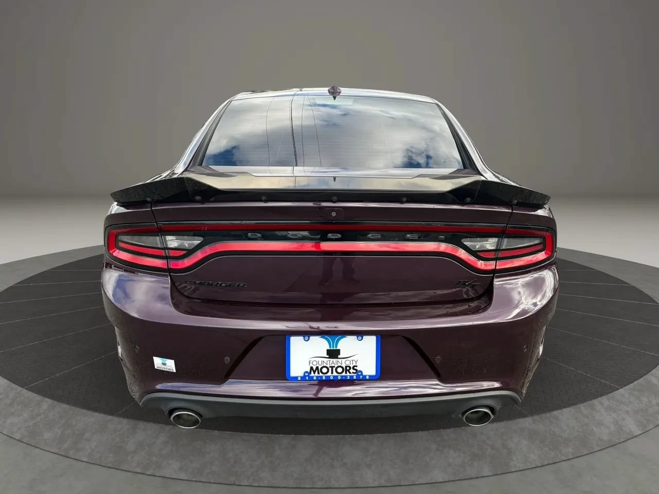 Used 2020 Dodge Charger R/T w/ Blacktop Package RWD image 4