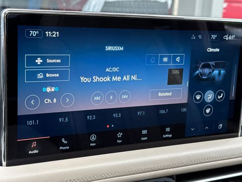 Certified 2021 Lincoln Nautilus Reserve w/ Equipment Group 201A AWD/4WD image 18