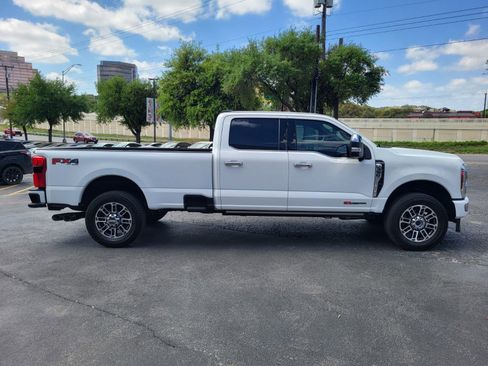Used 2026 Ford F350 Platinum w/ Platinum Plus Package AWD/4WD image 2