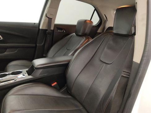 Used 2017 Chevrolet Equinox Premier w/ Enhanced Convenience Package AWD/4WD image 17
