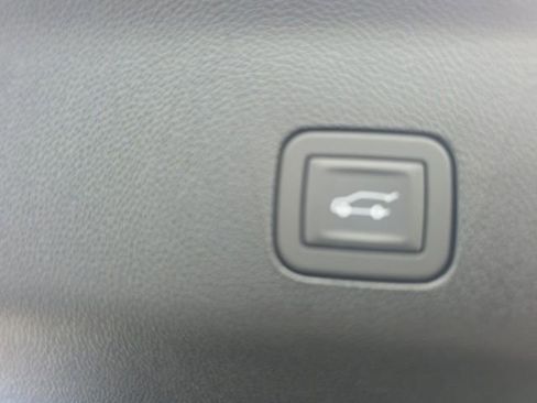 New 2026 Chevrolet Tahoe Premier w/ Sun And Tow Package AWD/4WD image 36