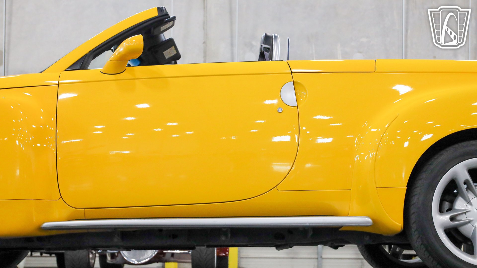 Used 2004 Chevrolet SSR w/ Preferred Equipment Group RWD image 19