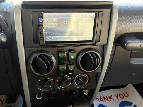 Used 2007 Jeep Wrangler Unlimited X AWD/4WD image 28