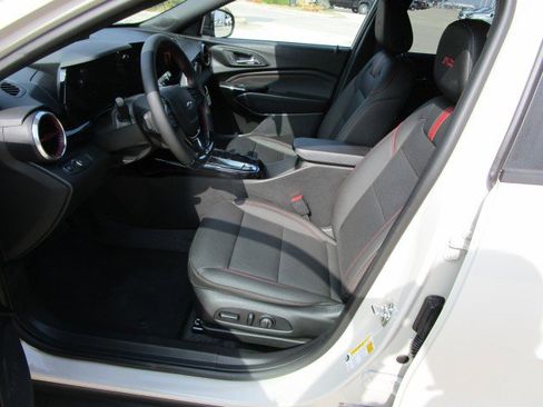 New 2026 Chevrolet Trax RS w/ Driver Confidence Package image 13