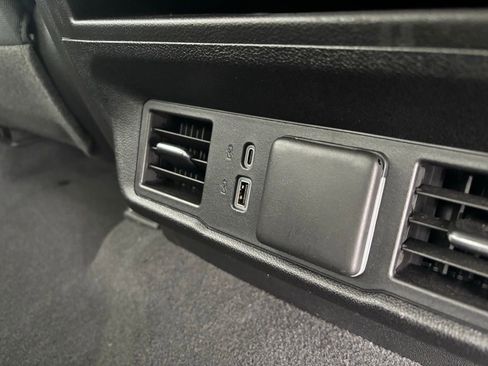 Used 2023 Chevrolet Silverado 1500 LT image 18