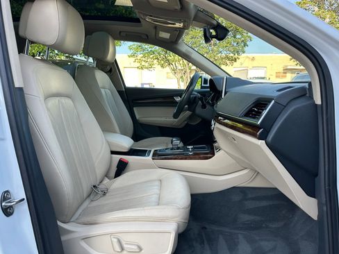 Used 2018 Audi Q5 2.0T Premium Plus AWD/4WD image 23
