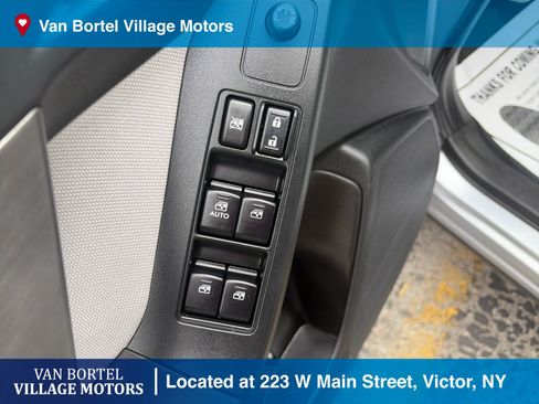 Used 2015 Subaru Forester 2.5i Premium w/ All-Weather Package AWD/4WD image 9