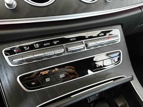 Used 2023 Mercedes-Benz E 450 4MATIC Sedan image 21