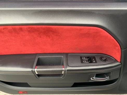 Used 2014 Dodge Challenger SRT8 image 12