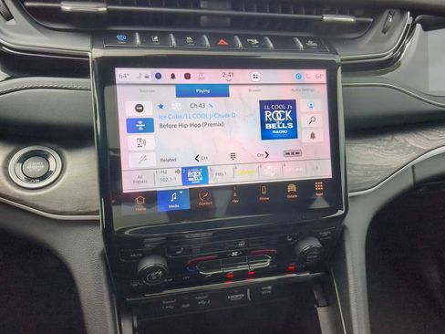 Used 2024 Jeep Grand Cherokee Limited 4xe image 19