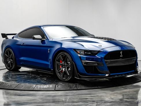 Used 2022 Ford Mustang Shelby GT500 w/ Carbon Fiber Track Pack image 21