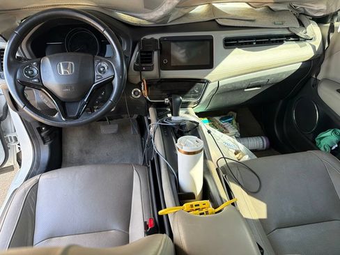 Certified 2019 Honda HR-V Touring image 7