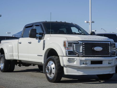 Certified 2022 Ford F450 Platinum w/ FX4 Off-Road Package image 1