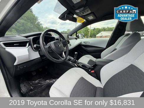 Used 2019 Toyota Corolla SE w/ Carpet Mat Package FWD image 8