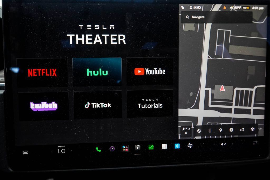 Used 2023 Tesla Model S AWD/4WD image 25