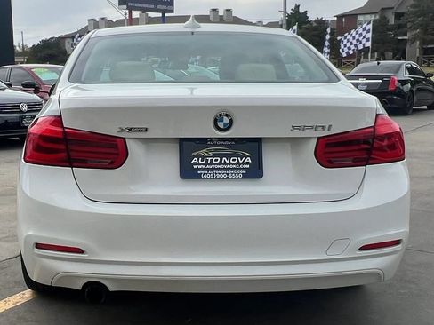 Used 2018 BMW 320i xDrive Sedan AWD/4WD image 10