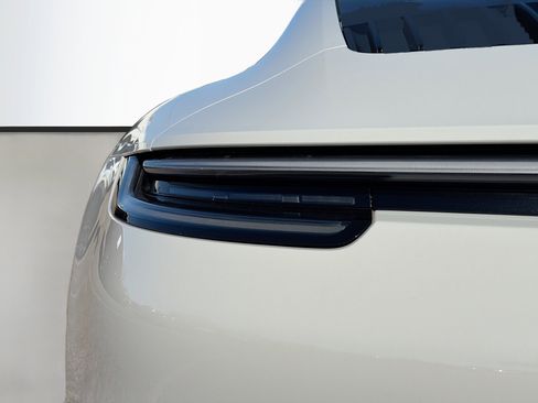 Used 2024 Porsche 911 Carrera 4 image 10