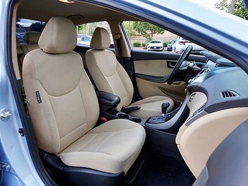 Used 2013 Hyundai Elantra GLS w/ Preferred Pkg FWD image 12