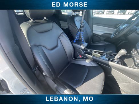 Used 2025 Jeep Compass Limited AWD/4WD image 25