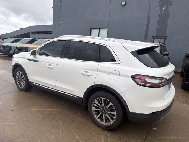 Used 2021 Lincoln Nautilus FWD w/ Equipment Group 101A image 5