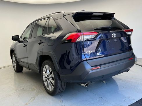 Used 2023 Toyota RAV4 XLE Premium FWD image 4