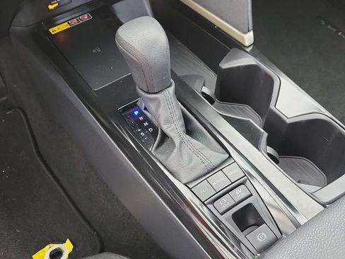 Used 2025 Toyota Camry LE w/ Convenience Package AWD/4WD image 30