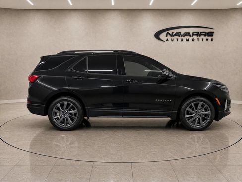 Used 2022 Chevrolet Equinox RS w/ Infotainment Package FWD image 8