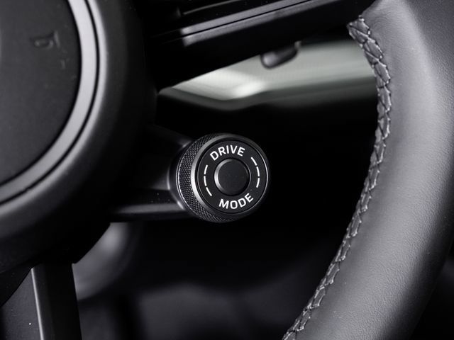 Certified 2026 Porsche Cayenne Coupe AWD/4WD image 14