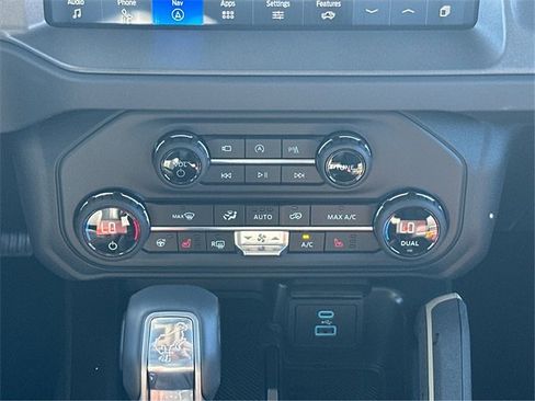 New 2025 Ford Bronco Badlands image 24