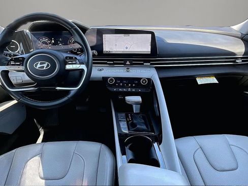 Used 2024 Hyundai Elantra Limited FWD image 7