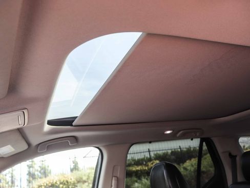 Used 2025 Honda Pilot Touring image 26