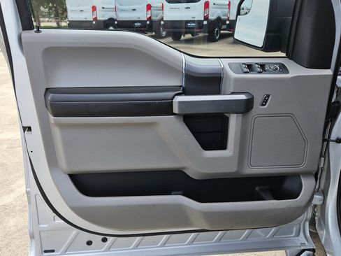 Used 2018 Ford F150 XLT w/ Equipment Group 302A Luxury RWD image 12
