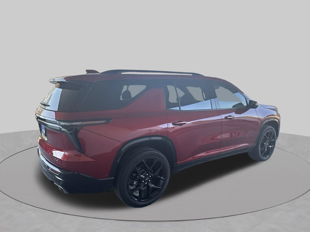 Used 2026 Chevrolet Traverse RS w/ LPO, Floor Liner Package FWD image 9