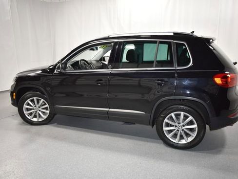 Used 2017 Volkswagen Tiguan Wolfsburg Edition AWD/4WD image 9