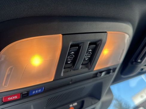 Used 2024 Subaru Crosstrek 2.5i Sport image 14