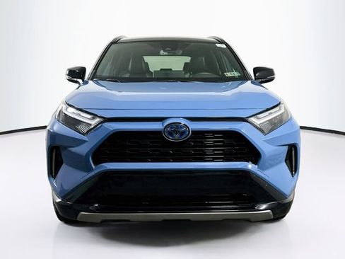 Used 2024 Toyota RAV4 XSE AWD/4WD image 2