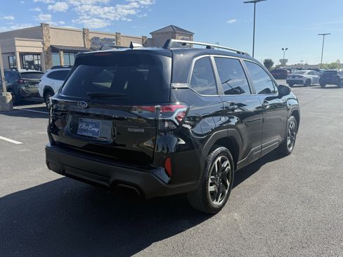 New 2025 Subaru Forester Premium image 7