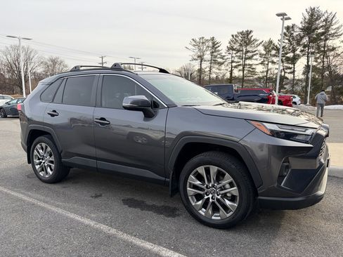 Used 2023 Toyota RAV4 XLE Premium image 1