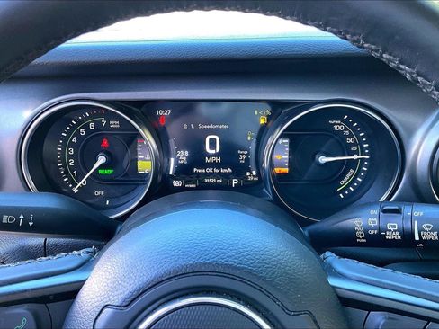Used 2023 Jeep Wrangler Unlimited w/ Sun & Screen Package AWD/4WD image 21
