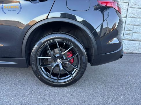 Used 2020 Alfa Romeo Stelvio w/ Nero Edizione image 10