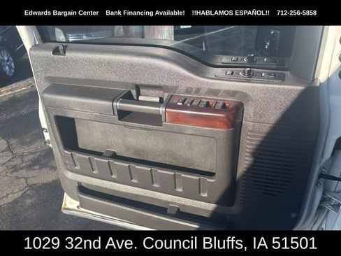 Used 2010 Ford F250 Lariat image 19