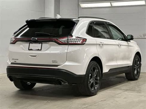 Used 2018 Ford Edge SEL image 31