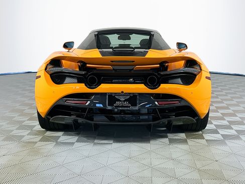 Used 2020 McLaren 720S Spider image 29