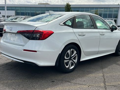 Used 2022 Honda Civic LX image 5
