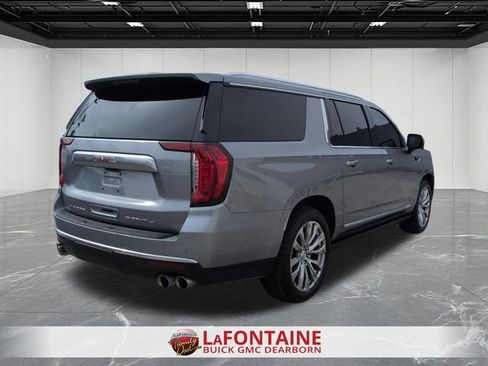 Used 2023 GMC Yukon XL Denali w/ Denali Reserve Package AWD/4WD image 5
