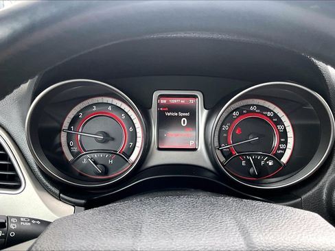 Used 2015 Dodge Journey Crossroad w/ Flexible Seating Group FWD image 25