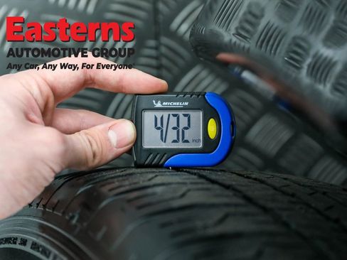 Used 2024 Nissan Ariya FWD image 31