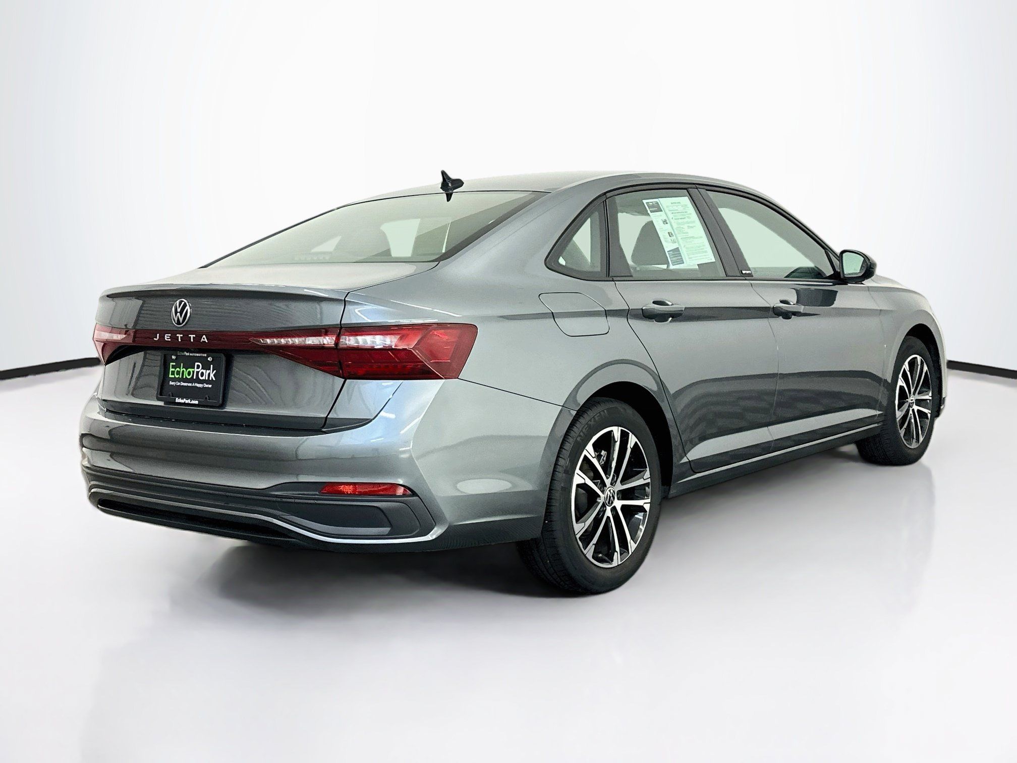 Used 2025 Volkswagen Jetta Sport FWD image 9