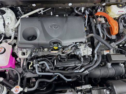 Certified 2025 Toyota RAV4 XLE image 27